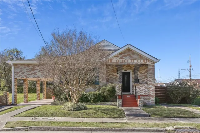 $210,000 | 2140 Louisa Street, New Orleans, LA 70117