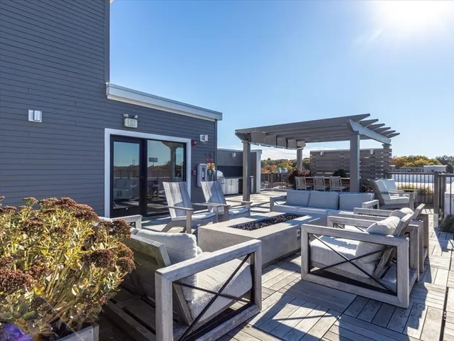 $700,000 | 1 Revolution Way, Unit 208, Canton, MA 02021