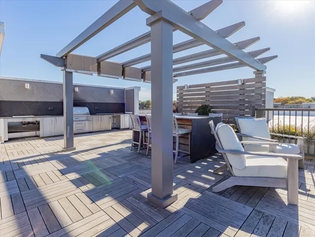 $700,000 | 1 Revolution Way, Unit 208, Canton, MA 02021