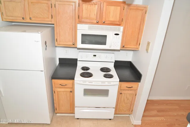 $1,100 | 7701 Timberlin Park Boulevard, Unit 1415, Jacksonville, FL 32256