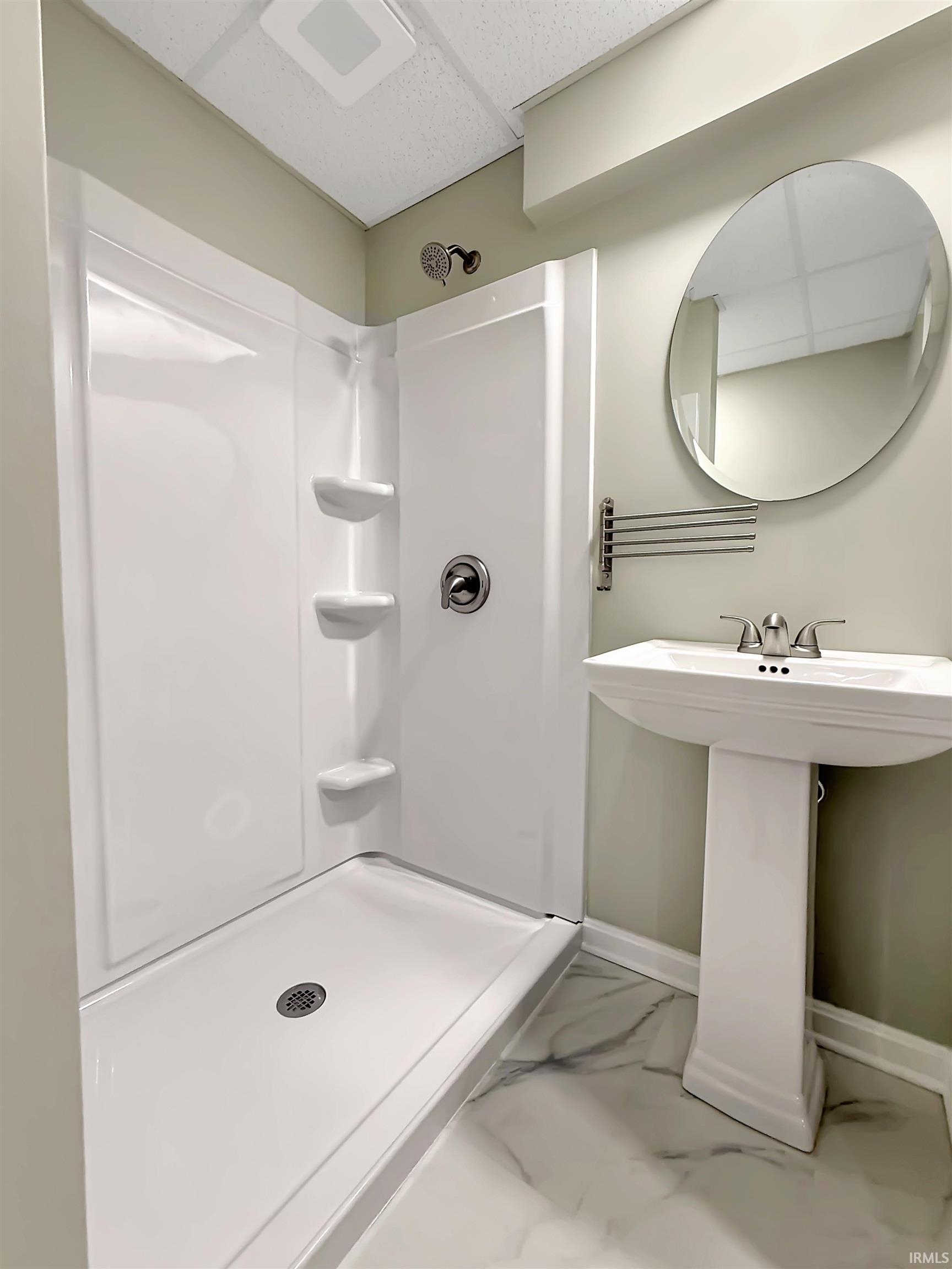 8914 New Harmony Road Evansville, IN 47720 - Photo 9 of 31