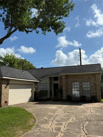 $2,150 | 3211 Mesquite Drive, Sugar Land, TX 77479