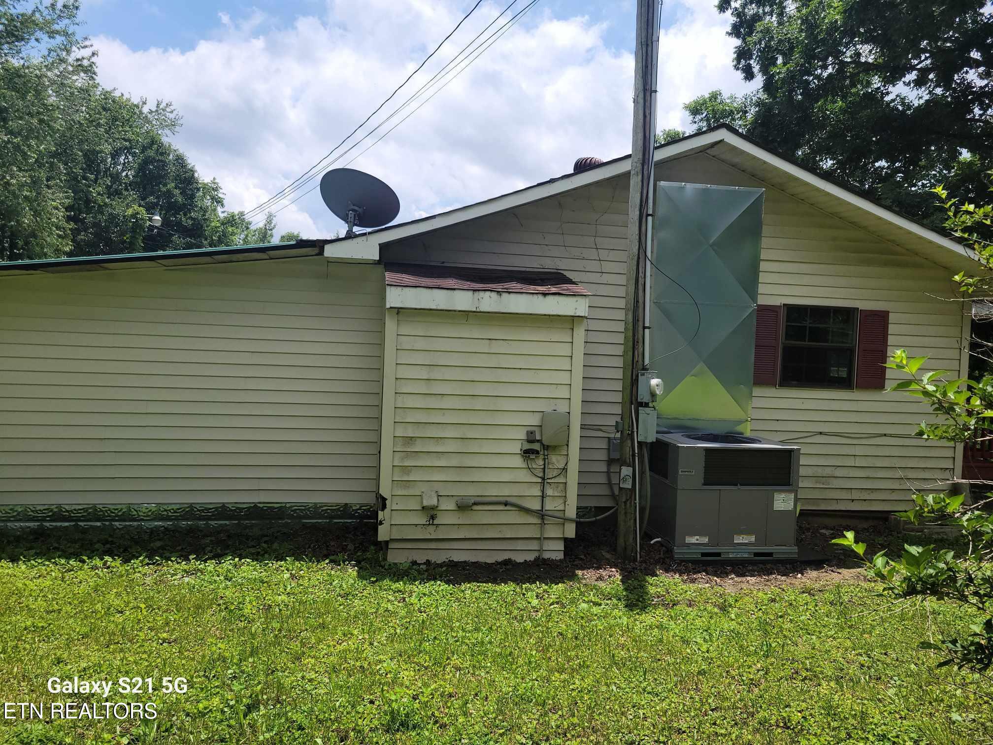 621 Phillips Flats Road Oneida, TN 37841 - Photo 15 of 43 att.0oeQKfvyYaXpBhNXJMAiWN4G8lK4uQyvc0Hn