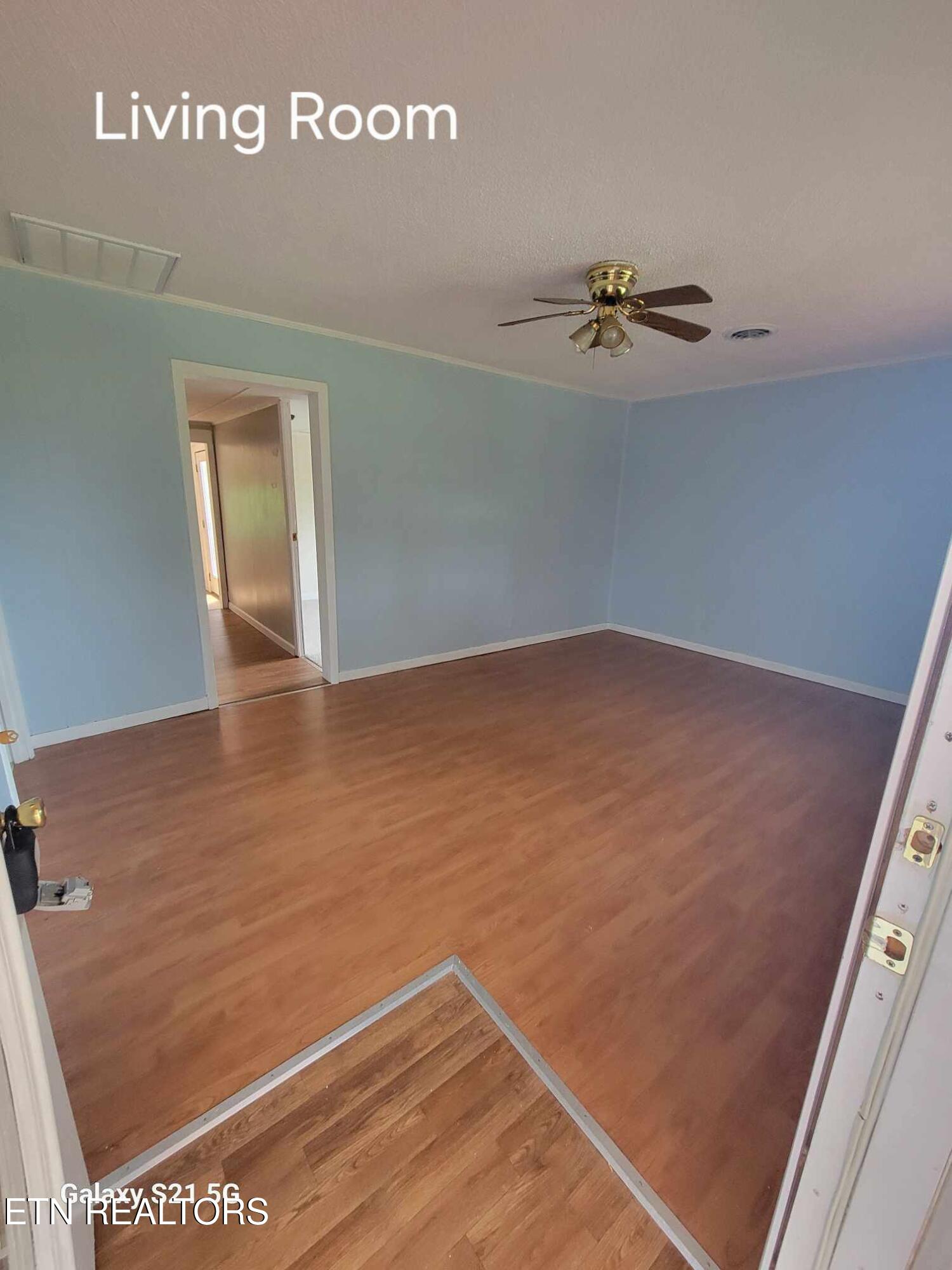 621 Phillips Flats Road Oneida, TN 37841 - Photo 42 of 43 att.Lc8mIZzA5buph9RL82deYCmkVvgND0VmX92Y