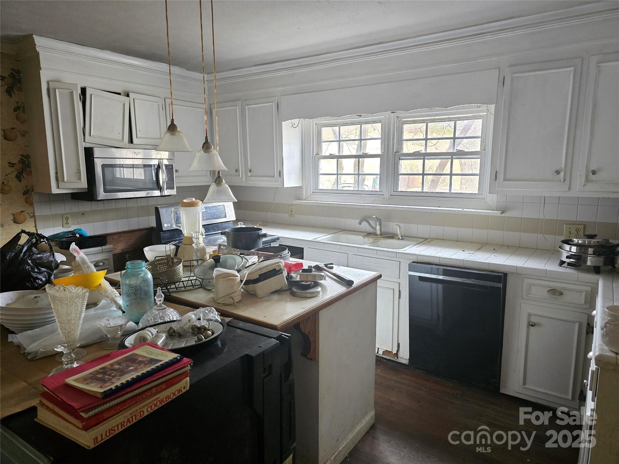 933 Cottrell Hill Road Lenoir, NC 28645 - Photo 12 of 25 Gallery Image 12