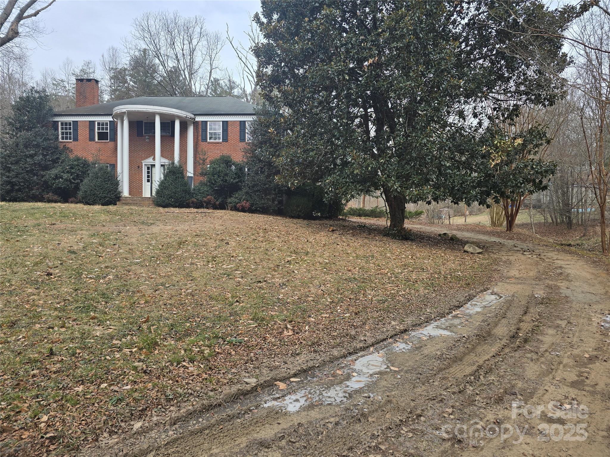 933 Cottrell Hill Road Lenoir, NC 28645 - Photo 5 of 25 Gallery Image 5