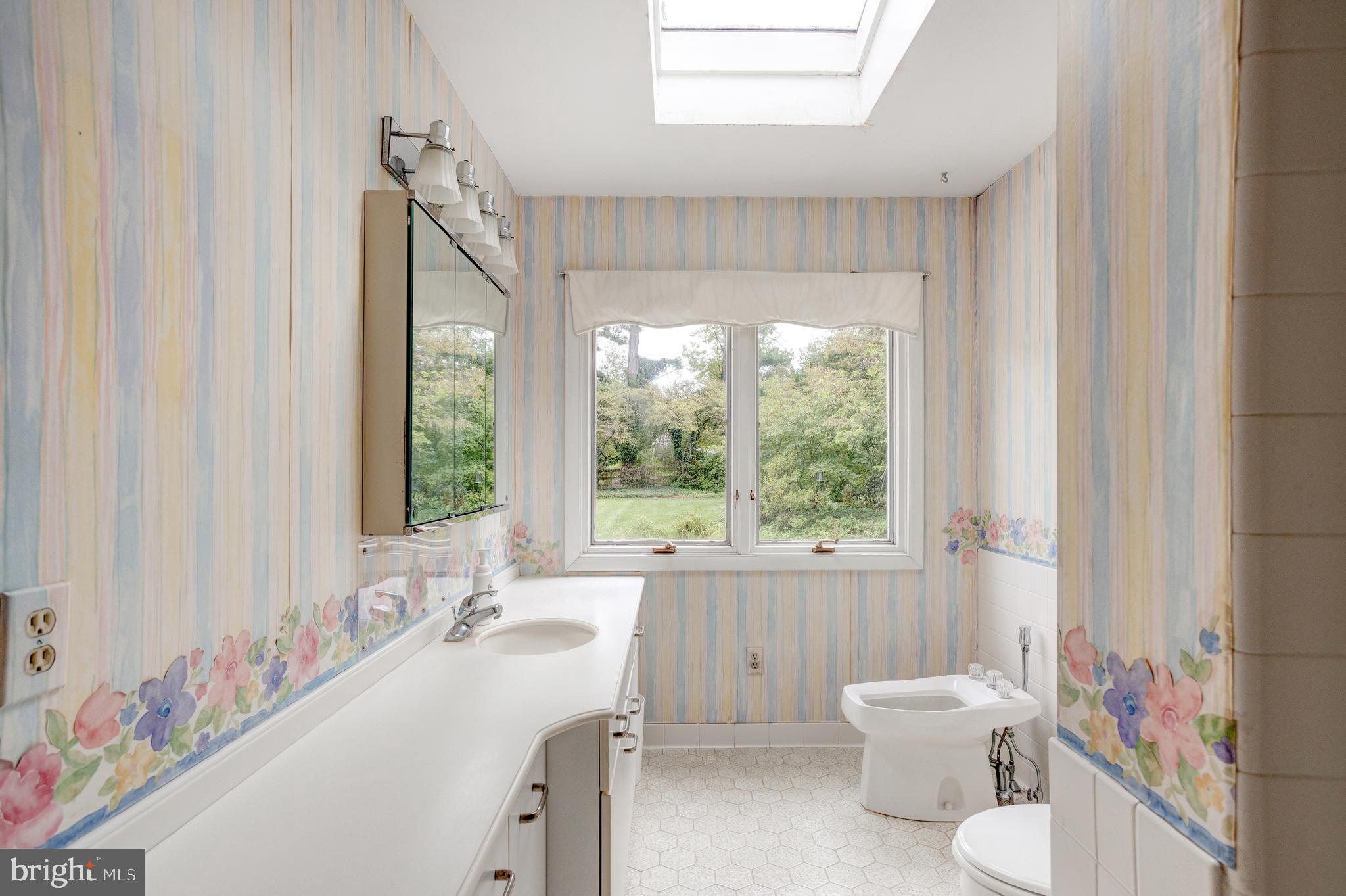 1307 Church Road Oreland, PA 19075 - Photo 19 of 28 Main bathroom