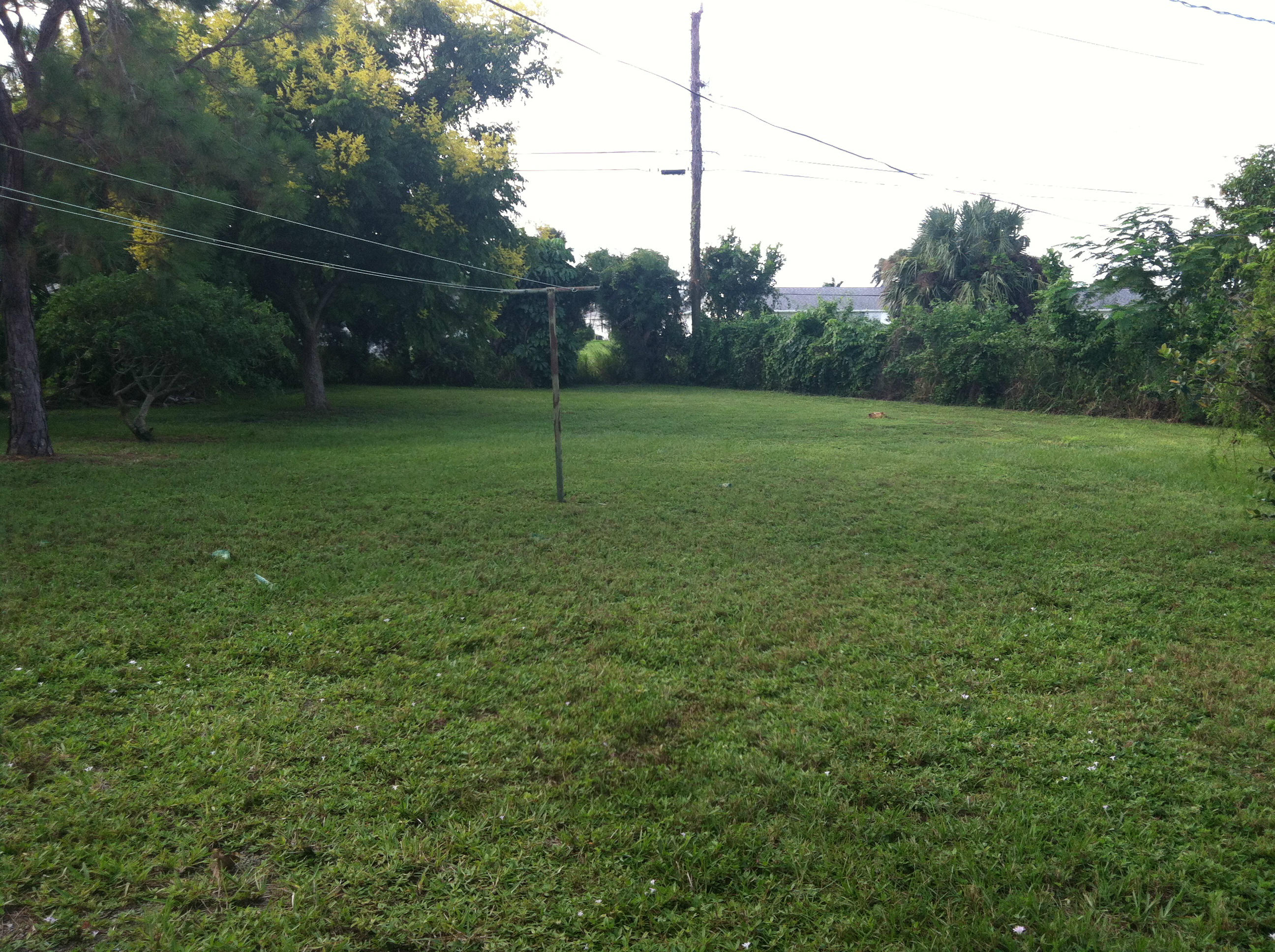 5596 South Rue Road West Palm Beach, FL 33415 - Photo 3 of 21 BACKYARD