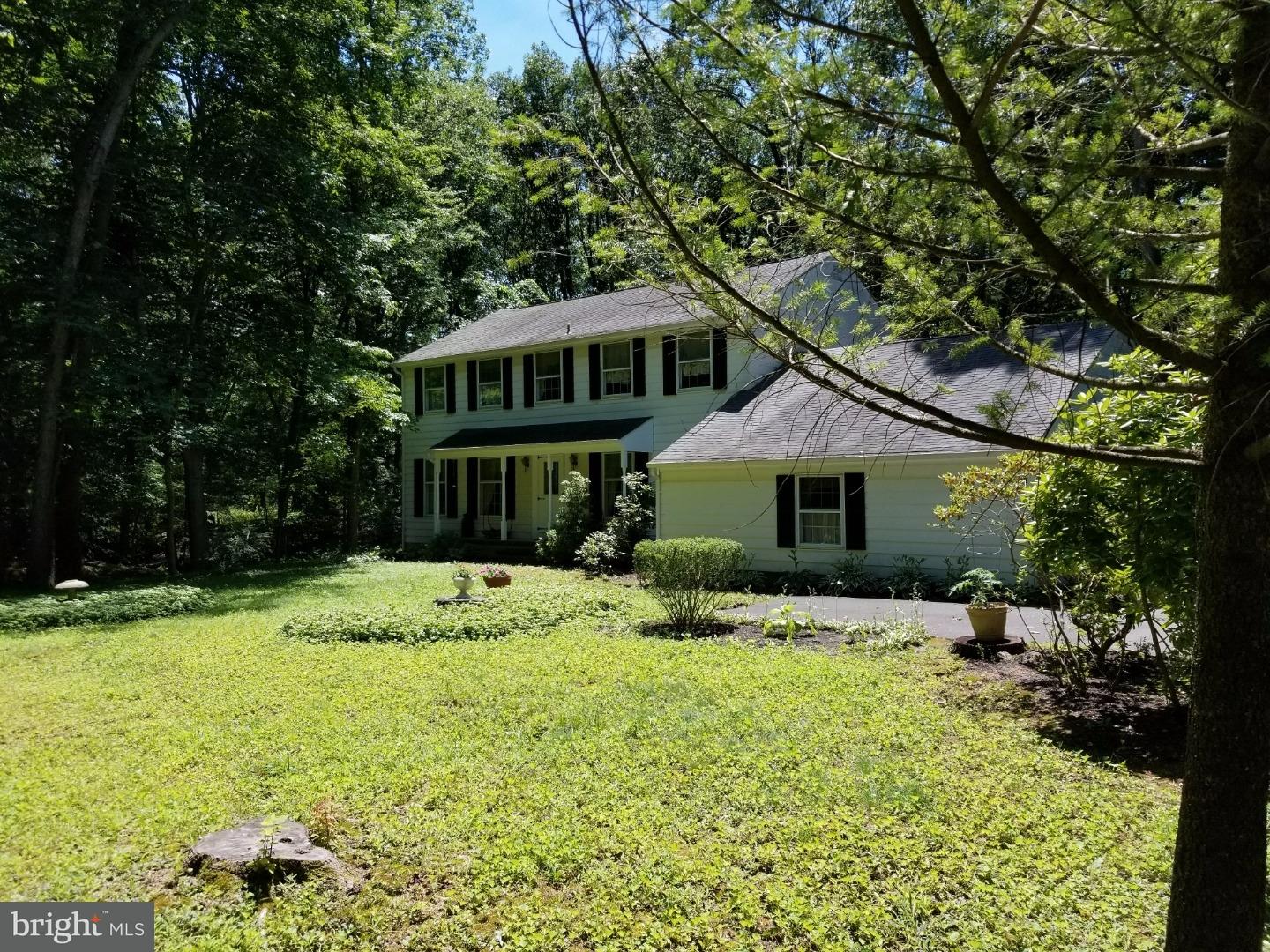 32 Millers Mill Road Cream Ridge, NJ 08514 - Photo 4 of 24