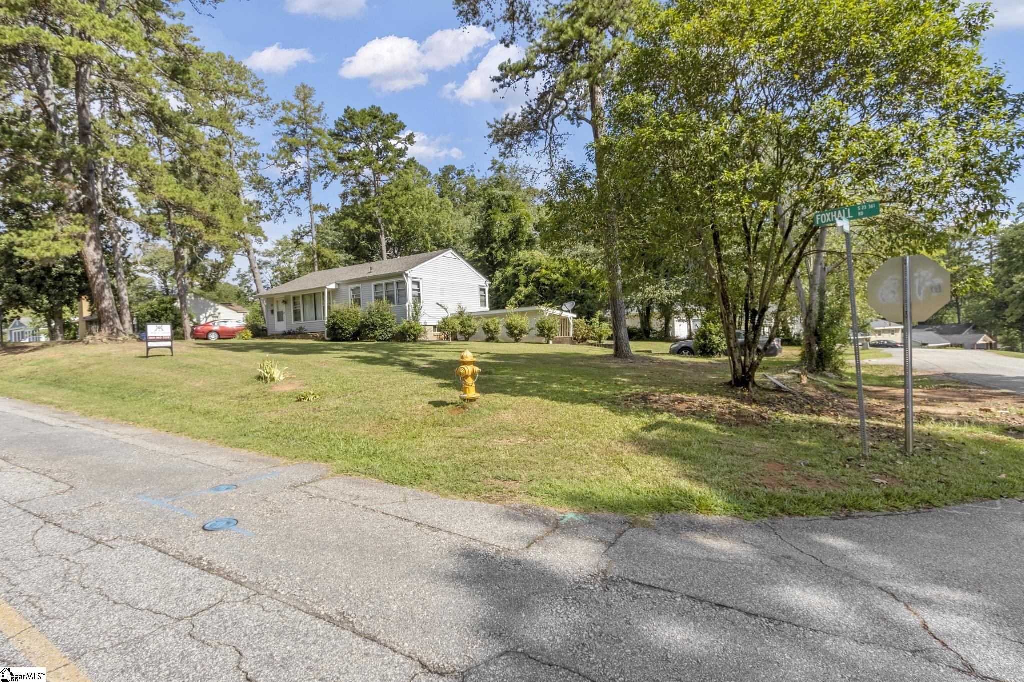 52 Foxhall Road Greenville, SC 29605 - Photo 5 of 25 Gallery Image 5