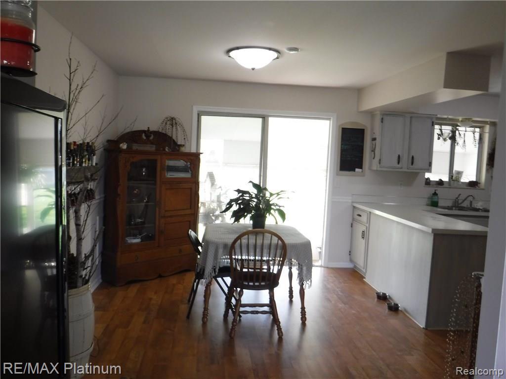 1469 North Van Vleet Road Flushing, MI 48433 - Photo 16 of 25 DSCF0029.JPG