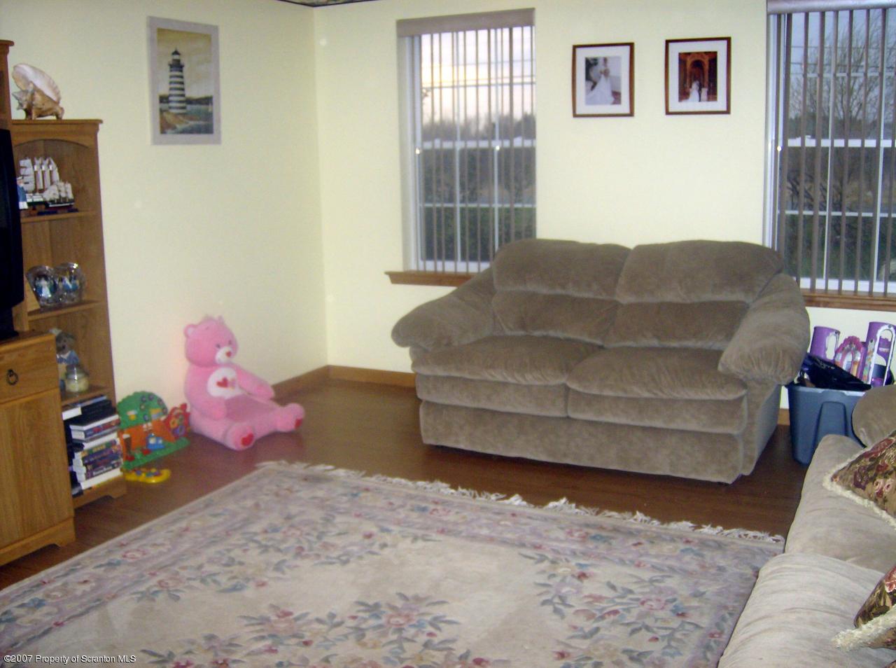 Rr2 Rr2 Road, Unit MUNDRO Olyphant, PA 18447 - Photo 5 of 10 Playroom