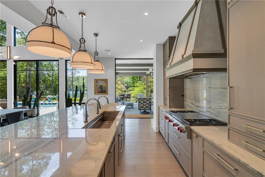 383 Peninsula Ridge Sunset, SC 29685 - Photo 13 of 46