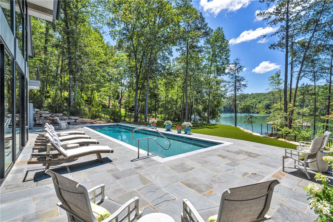 383 Peninsula Ridge Sunset, SC 29685 - Photo 18 of 46