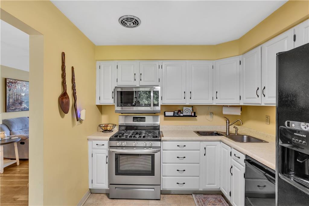 2207 Haymaker Road Monroeville, PA 15146 - Photo 18 of 29 Gallery Image 18