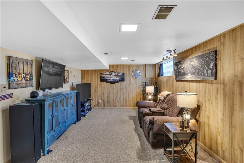 2207 Haymaker Road Monroeville, PA 15146 - Photo 26 of 29 Gallery Image 26