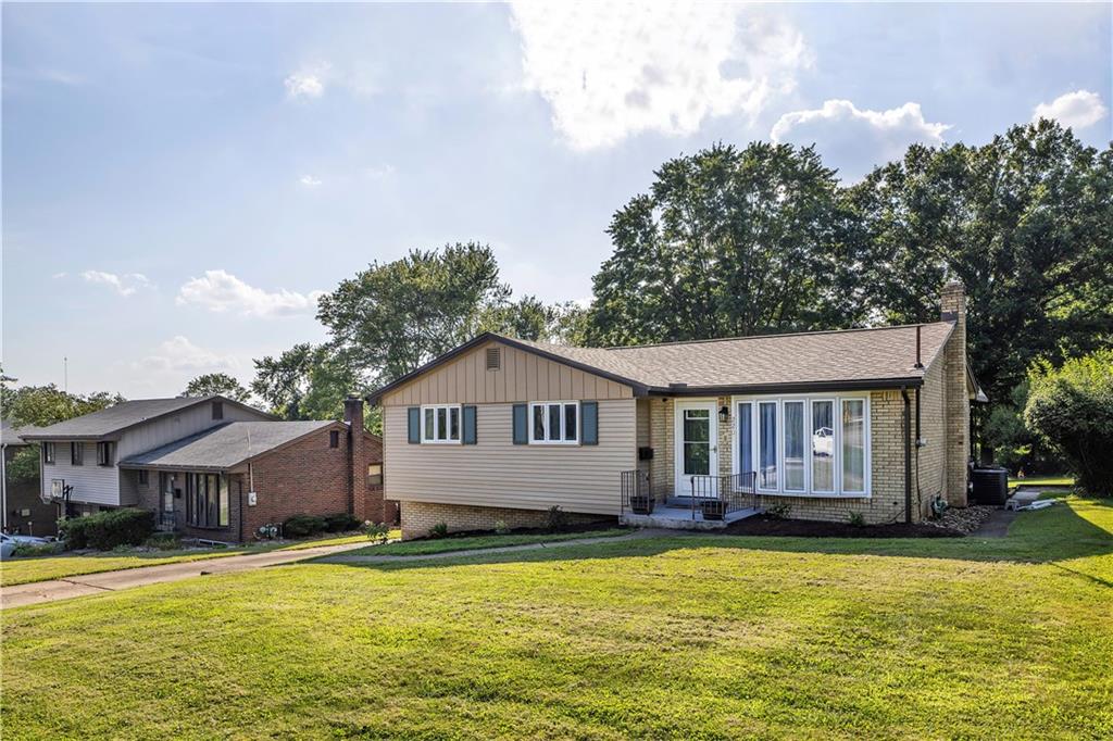 2207 Haymaker Road Monroeville, PA 15146 - Photo 3 of 29 Gallery Image 3