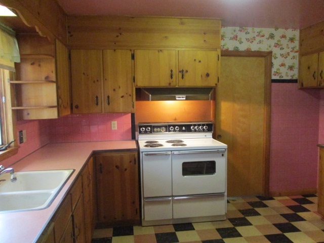 910 Donald Street Henry, IL 61537 - Photo 8 of 23 Gallery Image 8