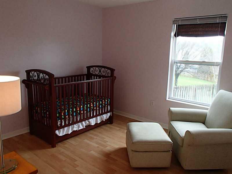 3018 Meyeridge Road Pittsburgh, PA 15209 - Photo 18 of 25 Bedroom. Large bedroom with majestic views.
