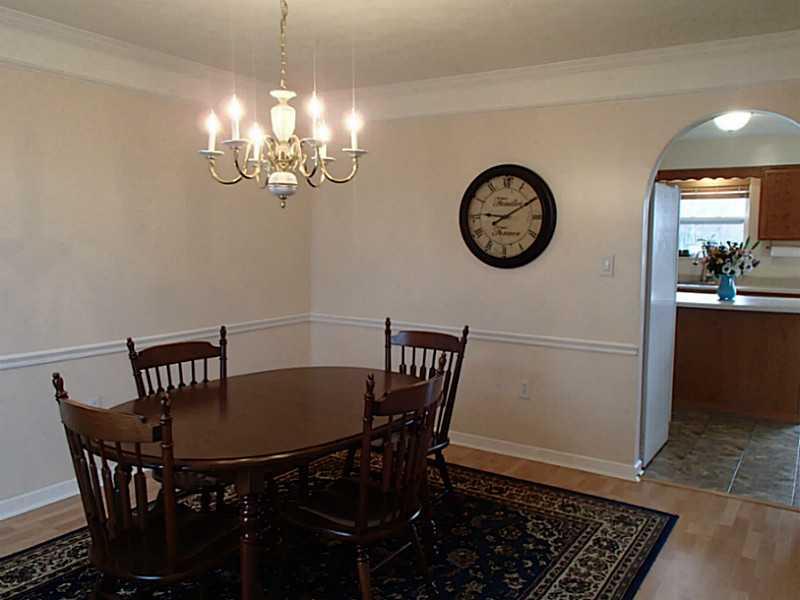 3018 Meyeridge Road Pittsburgh, PA 15209 - Photo 5 of 25 Dining Room. Crown moldings and new paint.