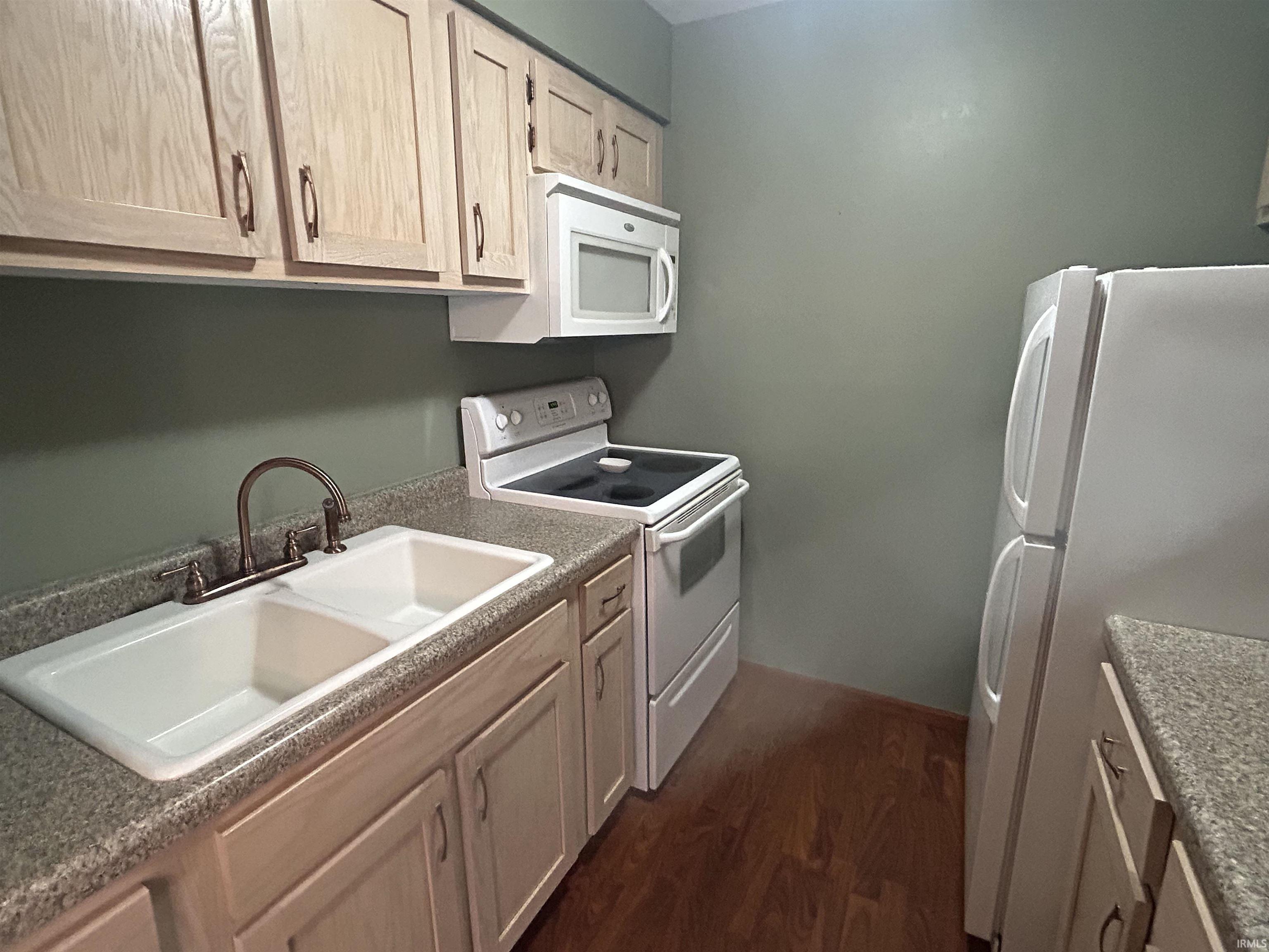 2500 Topsfield Road, Unit 923 South Bend, IN 46614 - Photo 13 of 18