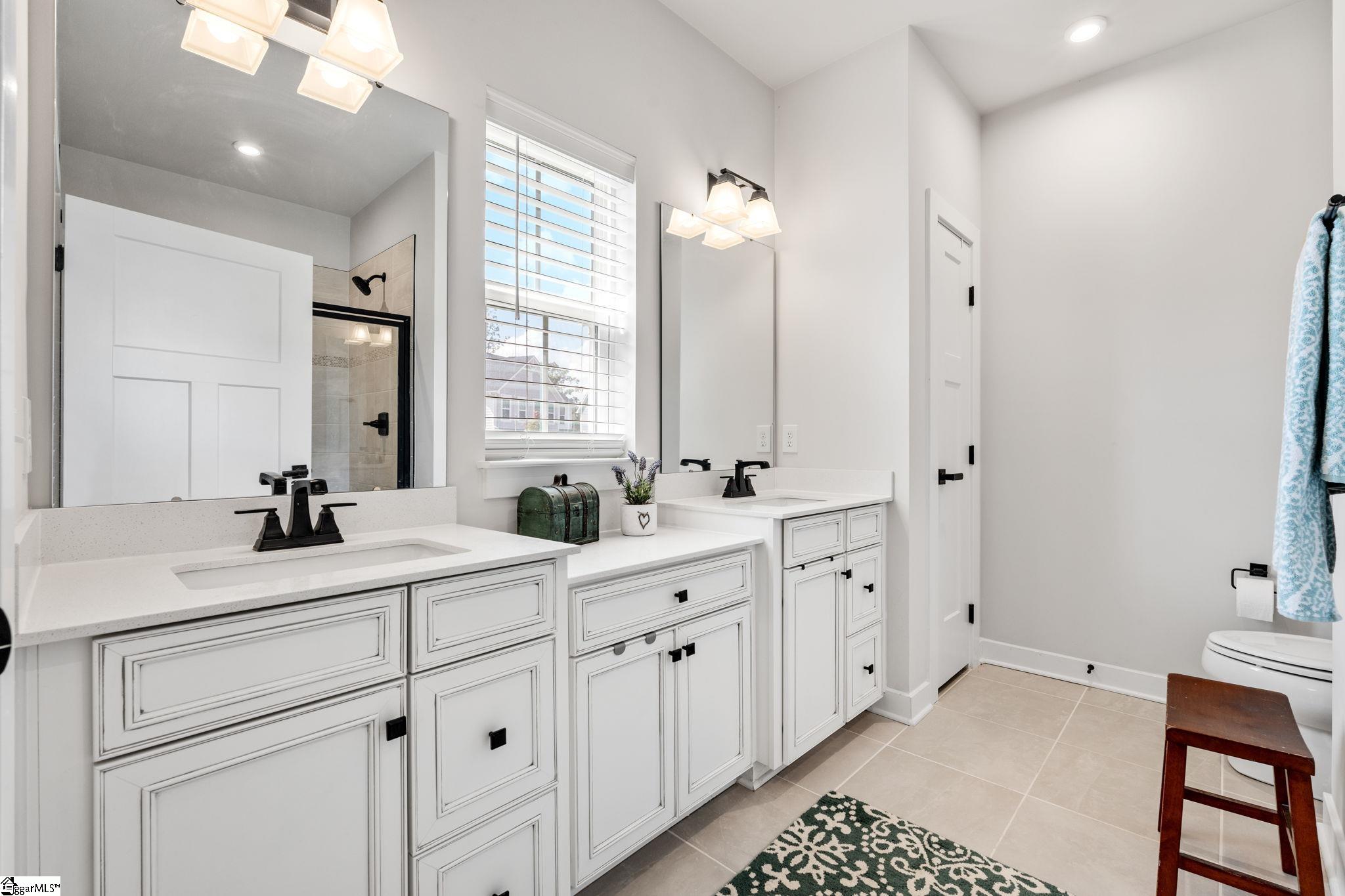 105 Comanche Trail Greenville, SC 29607 - Photo 17 of 34