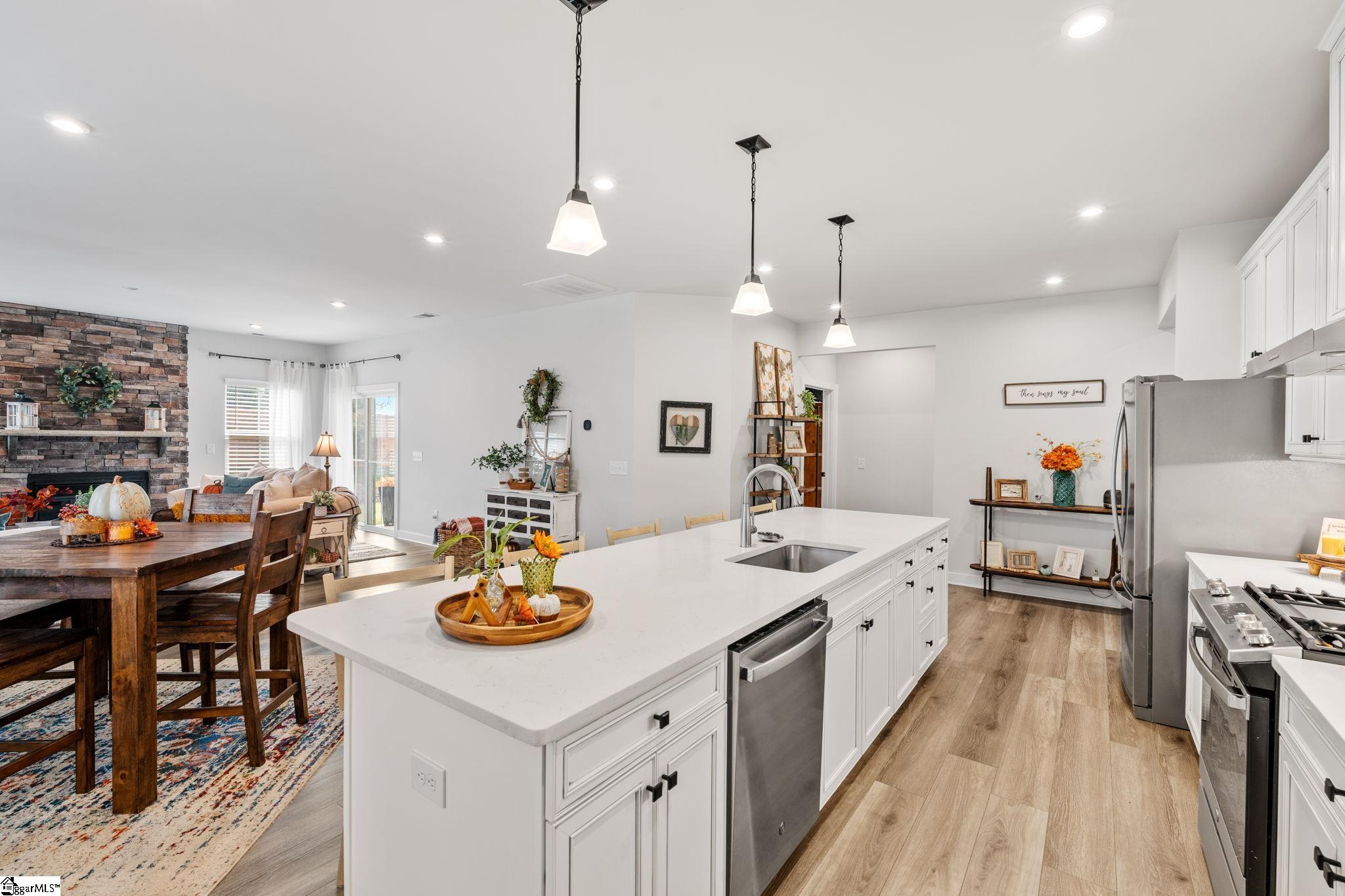 105 Comanche Trail Greenville, SC 29607 - Photo 10 of 34