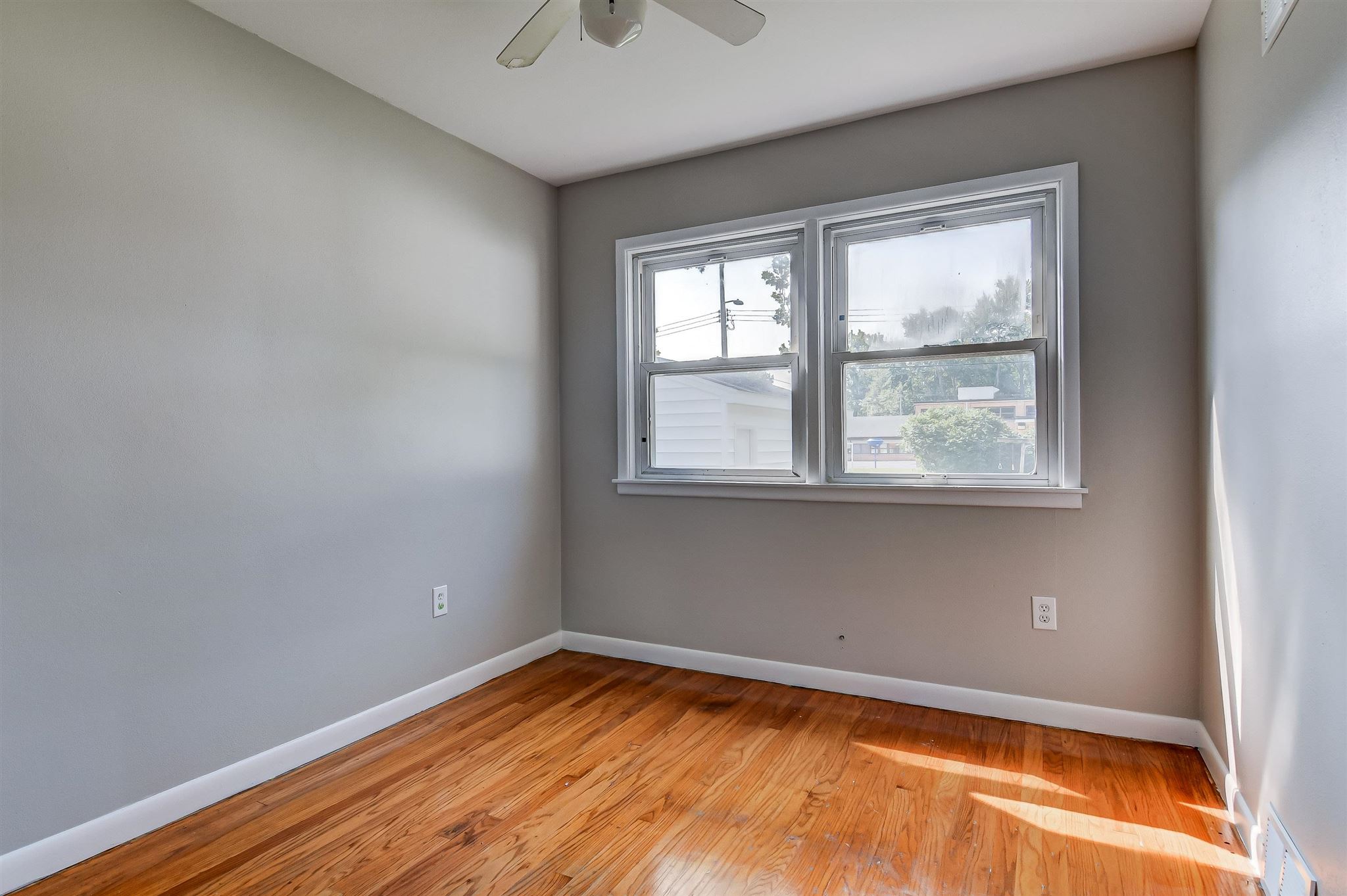 1912 East Pickett Street Springfield, IL 62703 - Photo 19 of 26