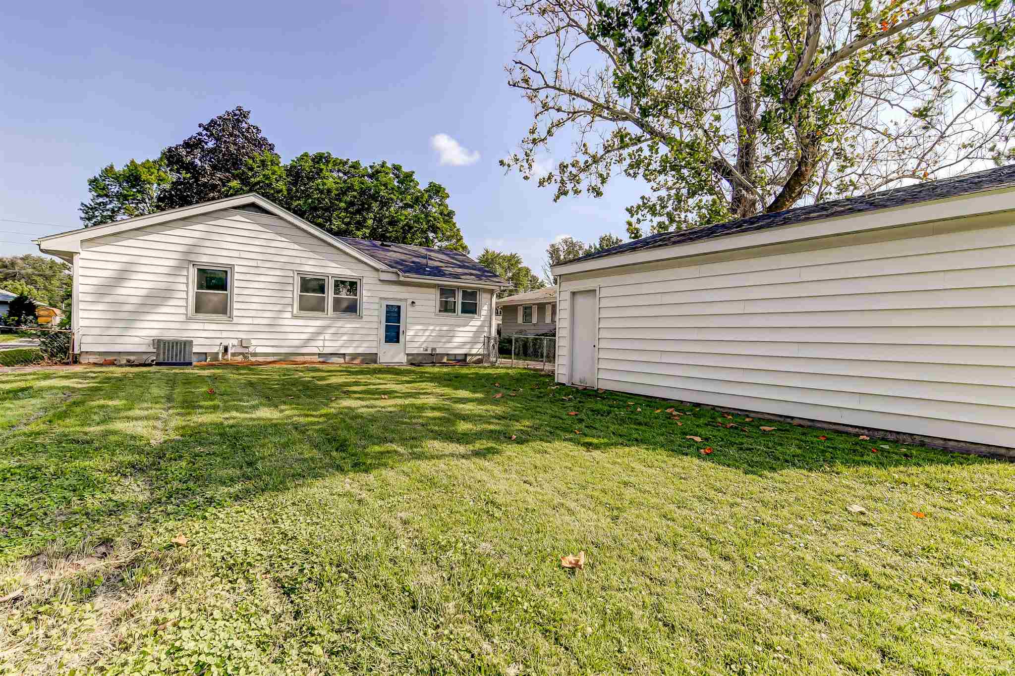 1912 East Pickett Street Springfield, IL 62703 - Photo 25 of 26