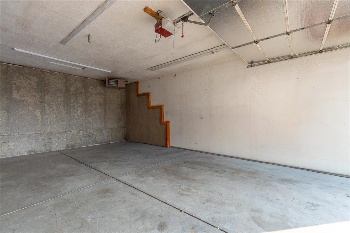 811 East Tudor Court Spokane, WA 99208 - Photo 6 of 37