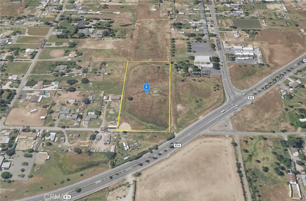 1700 L Street Rio Linda, CA 95673 - Photo 3 of 5 a bathroom with a shower