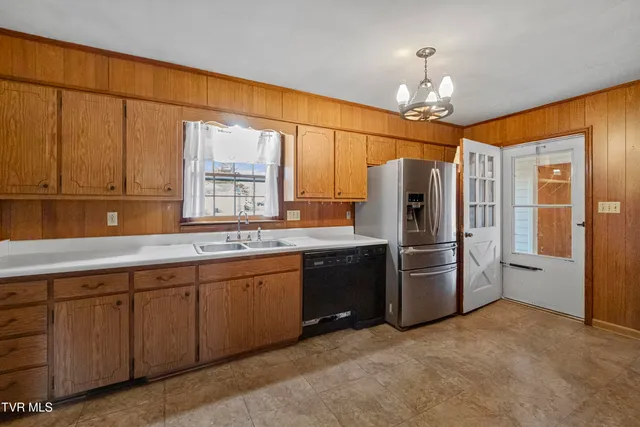 $334,900 | 210 Sioux Trail, Greeneville, TN 37743