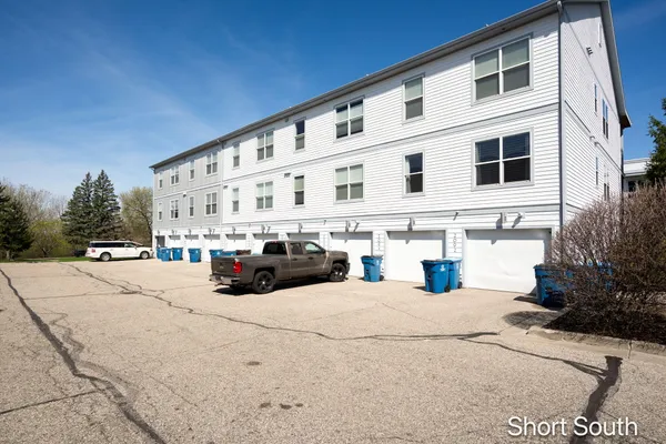 $379,000 | 2090 Celadon Drive Northeast, Grand Rapids, MI 49525