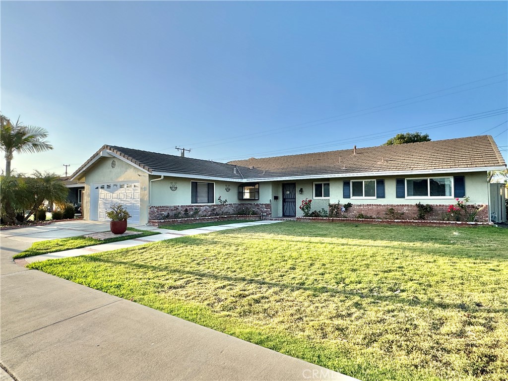 960 Junipero Drive Costa Mesa, CA 92626 - Photo 2 of 22