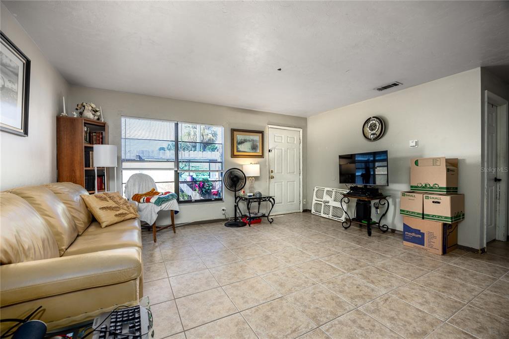 2321 Southwest 31 Place Gainesville, FL 32608 - Photo 6 of 42