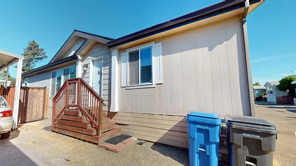 $180,000 | 1624 Highway 99, Unit 66, Manteca, CA 95336