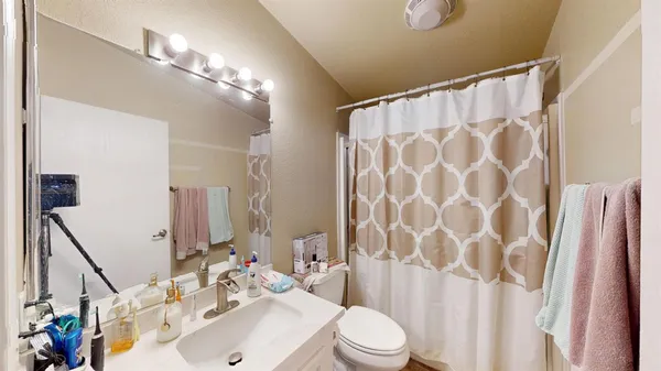 $180,000 | 1624 Highway 99, Unit 66, Manteca, CA 95336