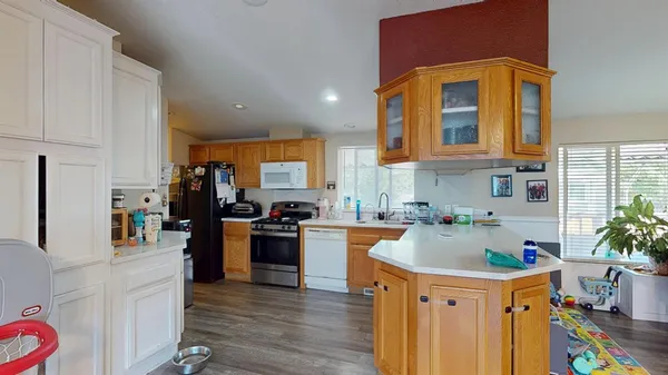 $180,000 | 1624 Highway 99, Unit 66, Manteca, CA 95336