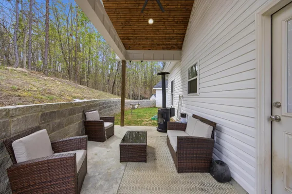 $300,000 | 9 Stonecrest Drive, Rock Spring, GA 30739