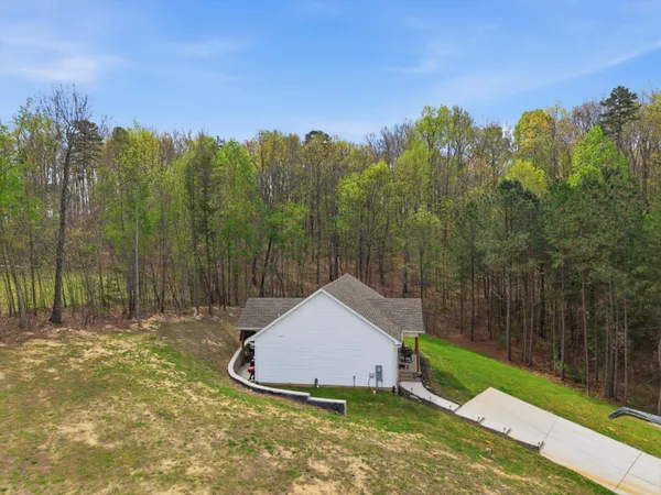 $300,000 | 9 Stonecrest Drive, Rock Spring, GA 30739
