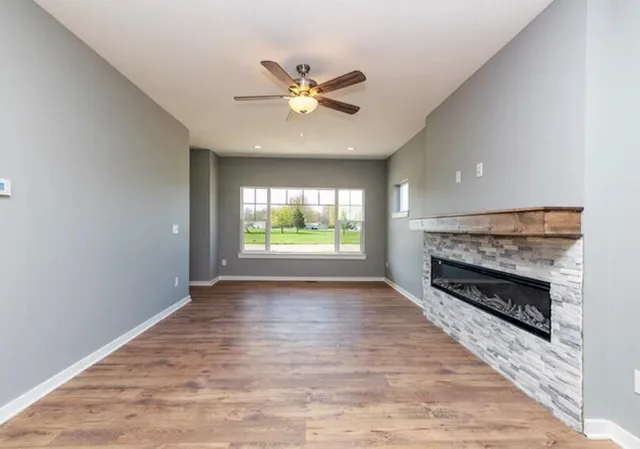 $352,800 | 1400 Floyd Avenue, Jackson, MI 49203