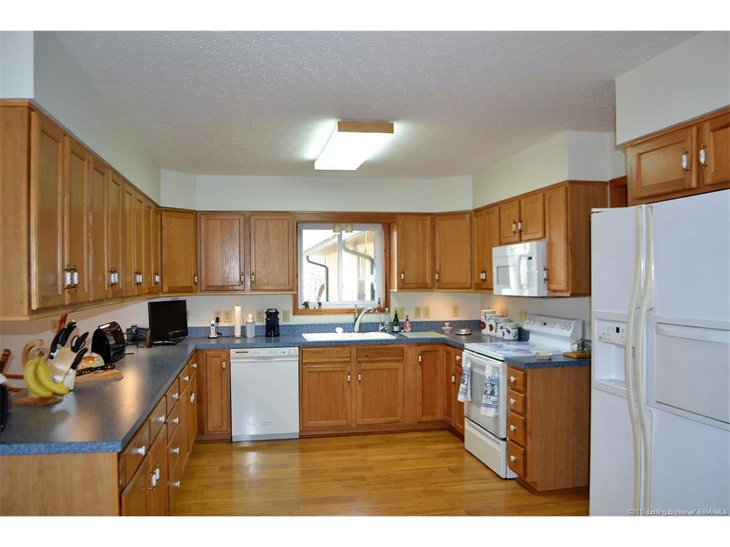 5042 Jericho Road Taswell, IN 47175 - Photo 14 of 31