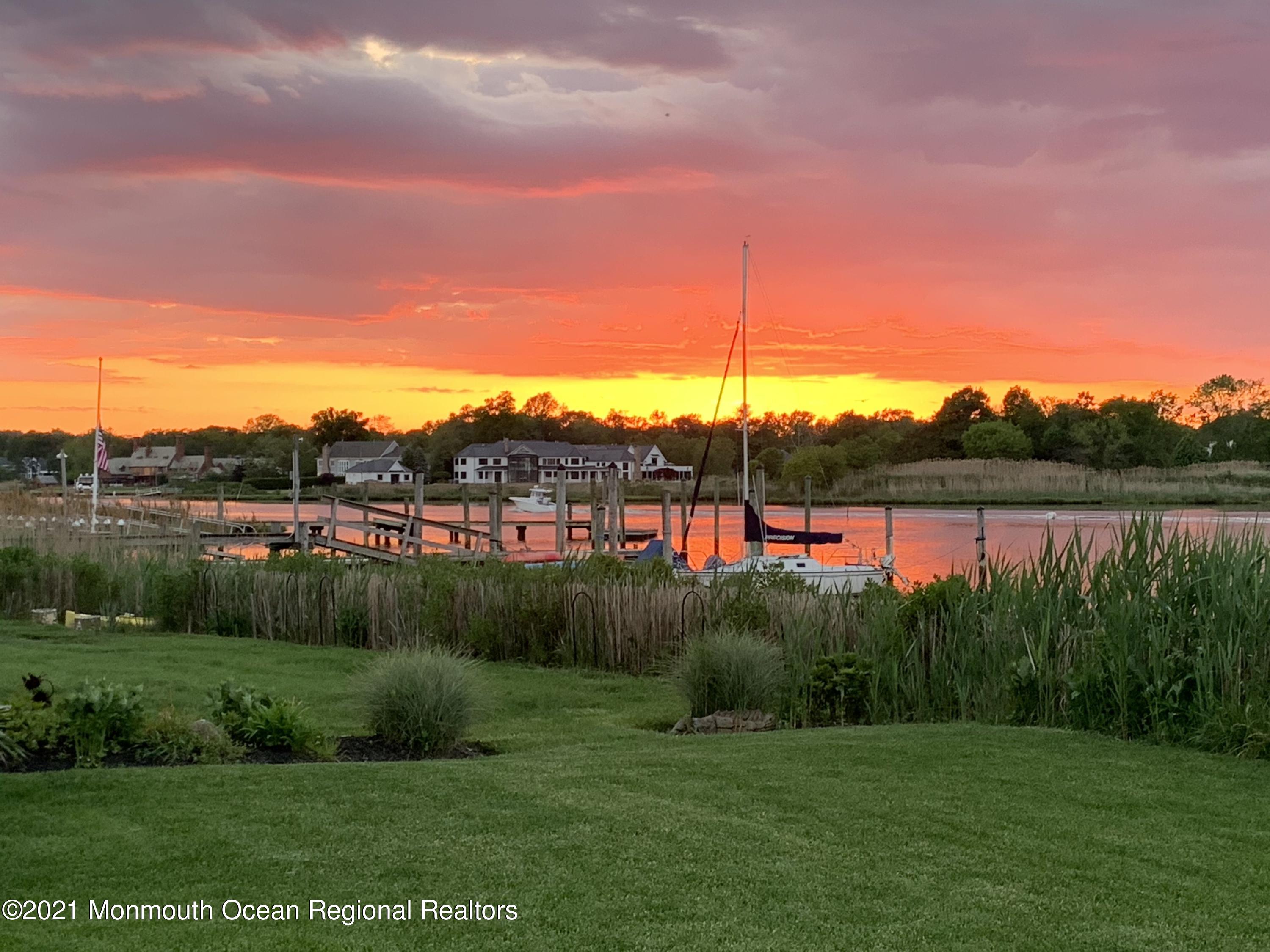 597 Little Silver Point Road Little Silver, NJ 07739 - Photo 5 of 37 Sunset