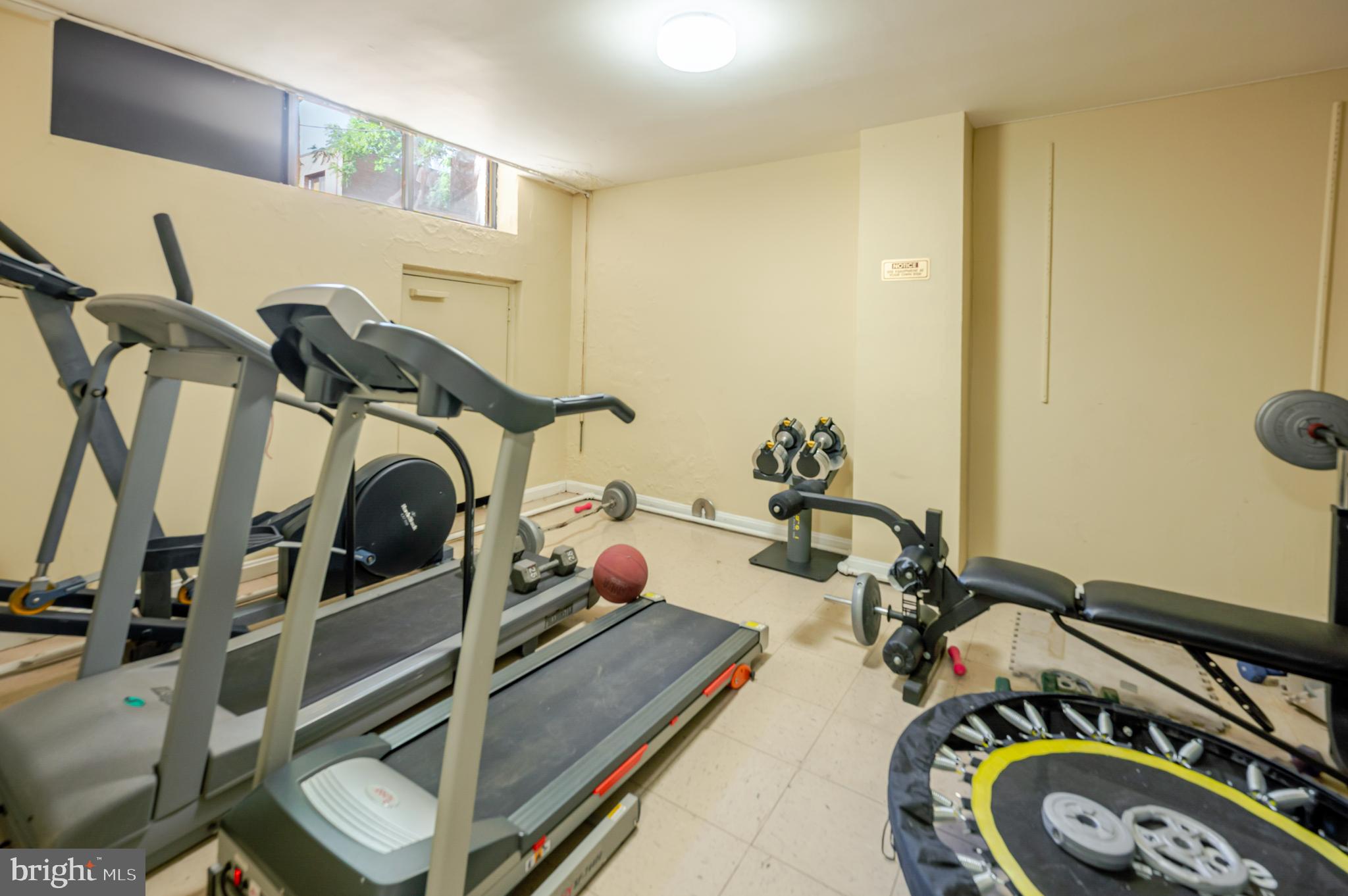 3901 Tunlaw Road Northwest, Unit 705 Washington, DC 20007 - Photo 19 of 23