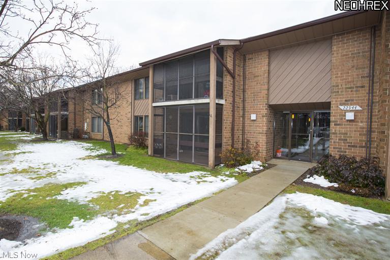 22944 Mastick Road, Unit 102 Cleveland, OH 44126 - Photo 1 of 22