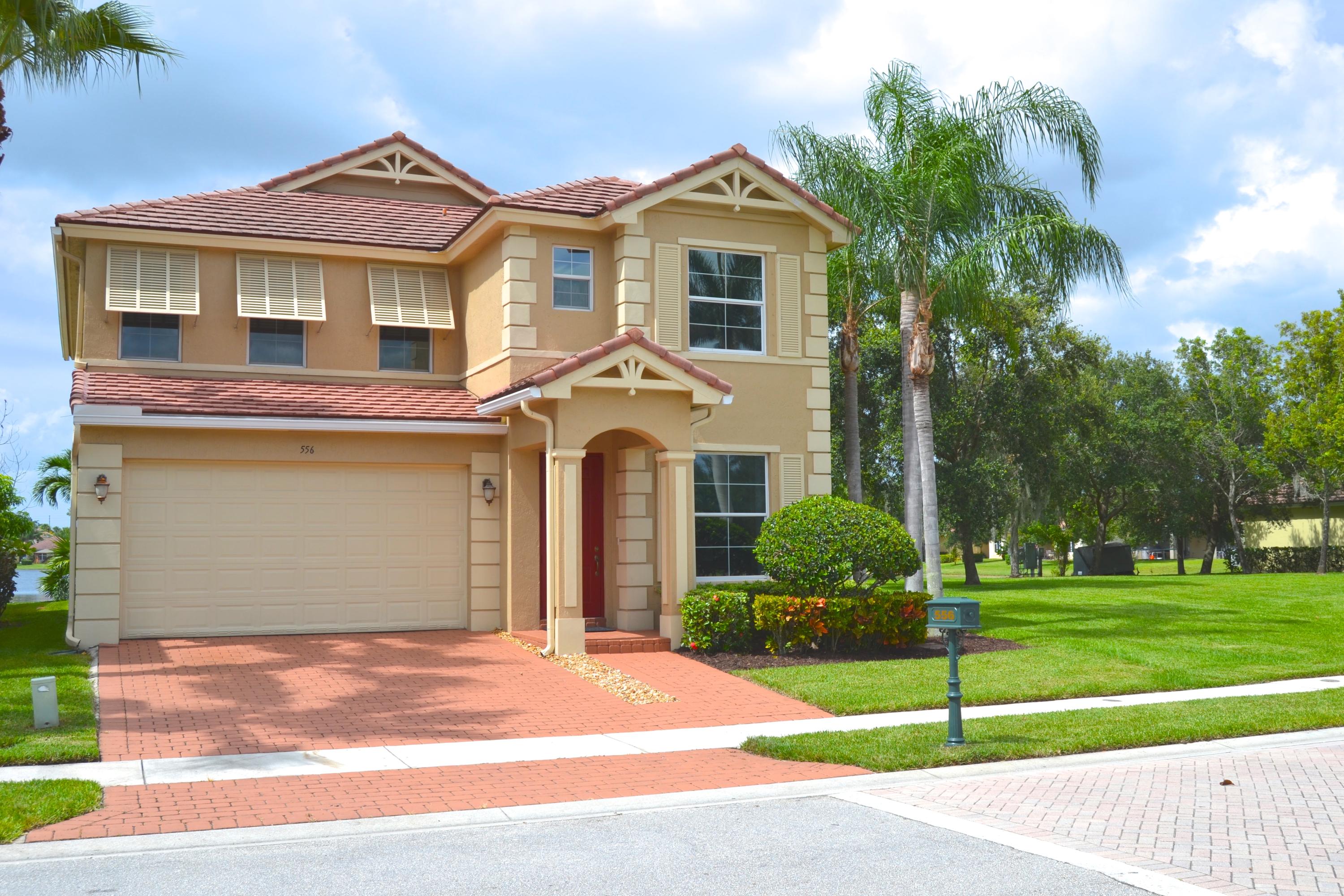 556 Mulberry Grove Road Royal Palm Beach, FL 33411 - Photo 2 of 30 Front View/Commons Area