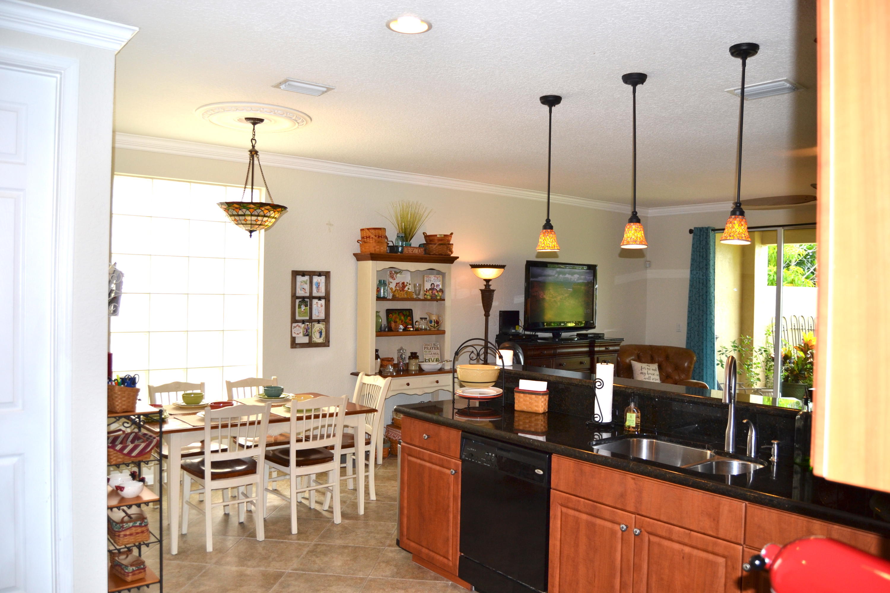 556 Mulberry Grove Road Royal Palm Beach, FL 33411 - Photo 10 of 30 Kitchen/Breakfast Area
