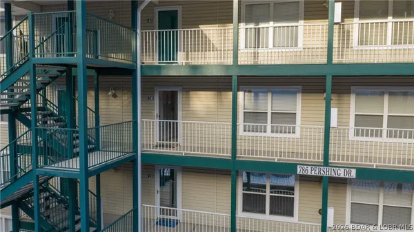 $269,900 | 786 Pershing Drive, Unit 3B, Camdenton, MO 65020