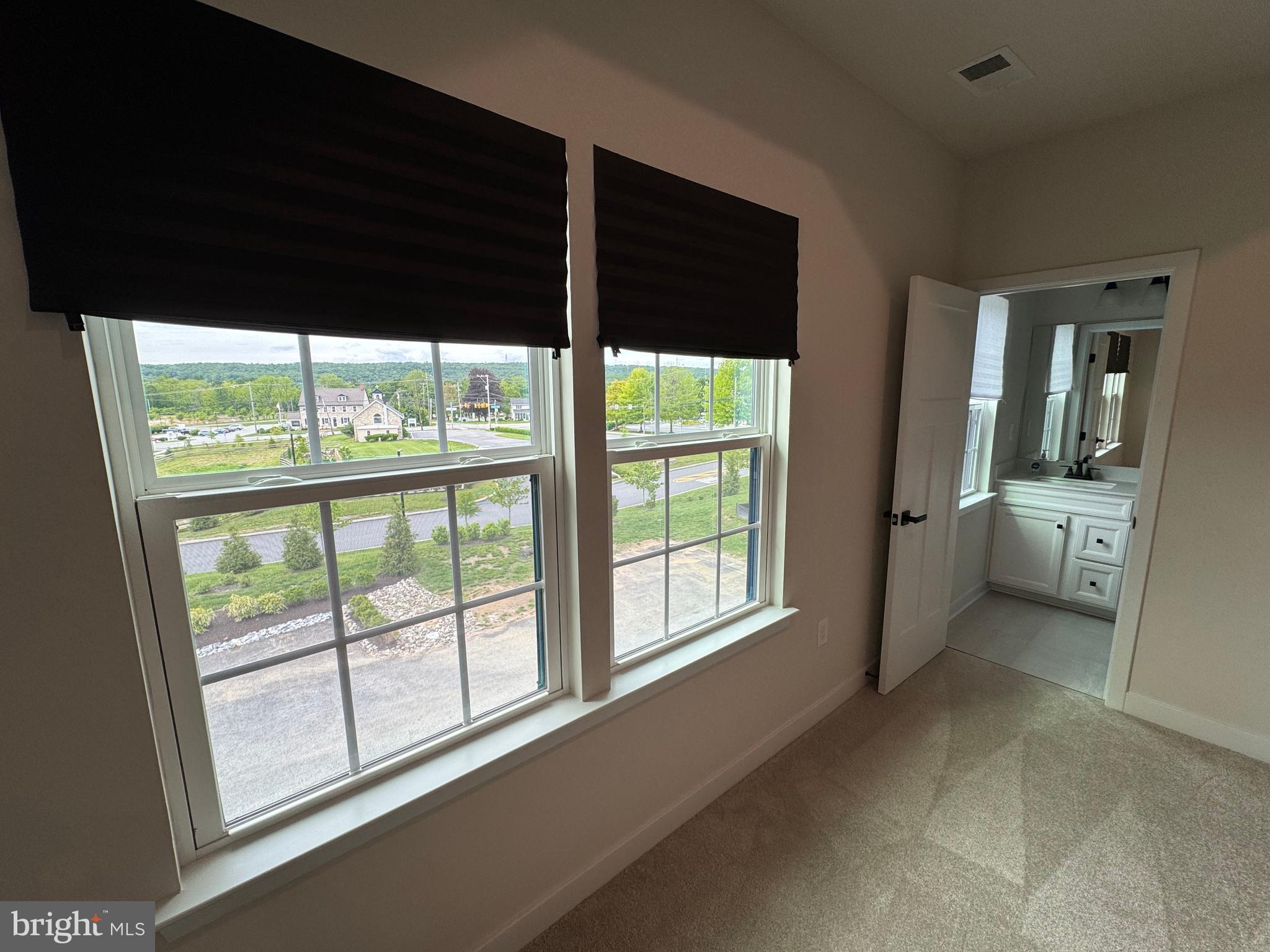 100 Arcadia Way Exton, PA 19341 - Photo 18 of 29