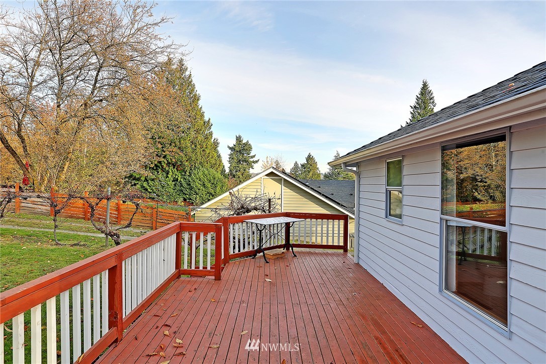 1012 Southwest 4th Place Renton, WA 98057 - Photo 17 of 22